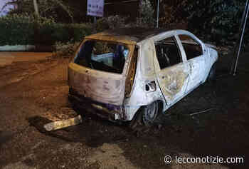 Auto in fiamme a Olginate in serata: intervengono i pompieri - Lecco Notizie