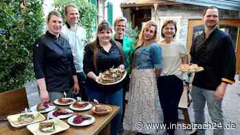 Schrotfladen gefüllt mit gerupfter Sau &amp; Co.: Ampfinger Spiel wartet mit Köstlichkeiten aus dem Mittelalter auf