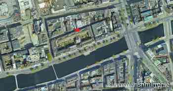 Gardaí rush to 'nightmare' Dublin alley as man is found unresponsive and another is arrested - Irish Mirror