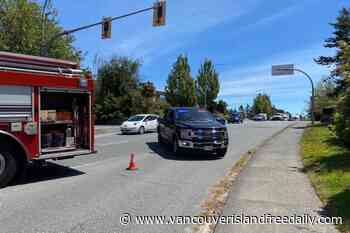 Crash slows traffic on Vernon Avenue near Saanich police, fire stations - vancouverislandfreedaily.com
