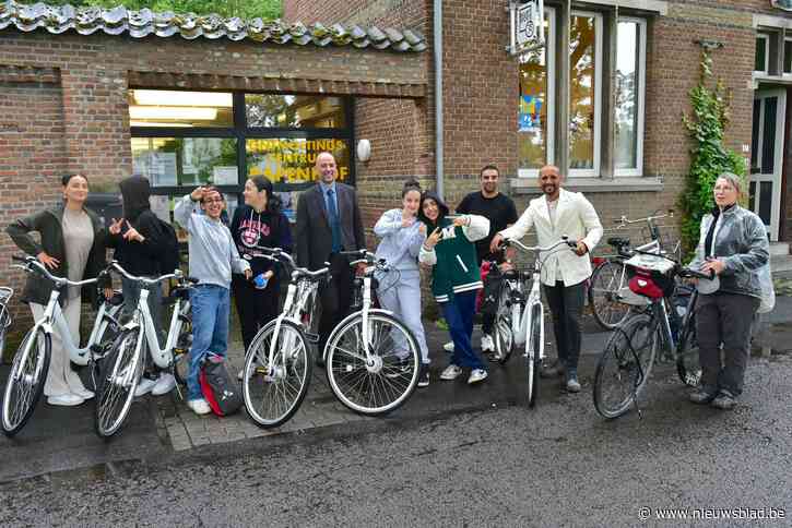Kwetsbare personen ontdekken Mechelen en Rivierenland: “Fietsen geeft ons een gevoel van vrijheid”