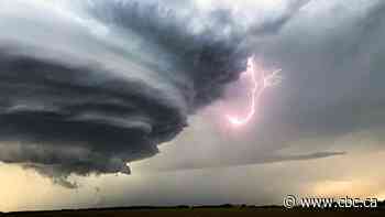 Tornado touched down near Morris, Sask. on Thursday, Environment Canada confirms
