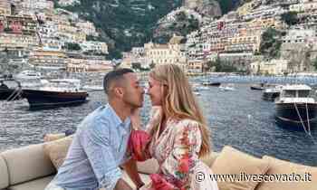 Vacanza tra Capri e Positano per il calciatore del Liverpool Thiago Alcantara e la compagna Julia Vigas - Il Vescovado Costa di Amalfi