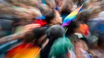 Gewalt in Augsburg: Attacke auf Christopher-Street-Day-Parade - br.de
