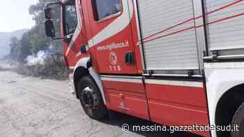 Messina, incendio nella zona sud. A Larderia intervengono i pompieri - Gazzetta del Sud - Edizione Messina