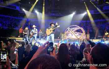 Garth Brooks bound? Must knows before you go! - CochraneNow.com