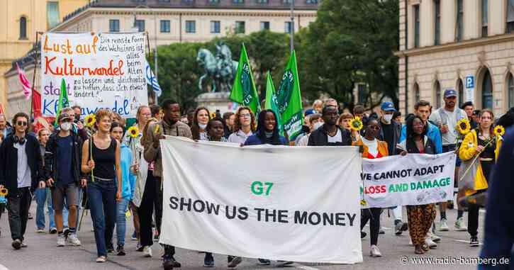 Großdemo in München: G7-Kritiker gehen auf die Straße