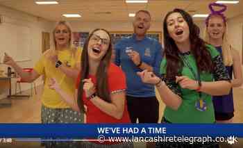 WATCH : School staff bid farewell to students to the tune of Neil Diamond classic