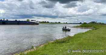 Dode man in IJssel bij Wijhe niet door misdrijf overleden - De Stentor