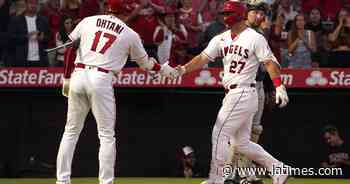 Mike Trout homers again to set career record against Mariners, but Angels lose