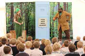 Moulsford Prep School welcomes Oxford Playhouse actors