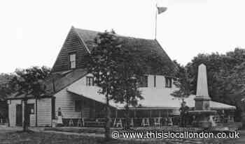 Rare picture of Butler's Retreat drinking fountain in Chingford