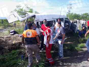 Deja volcadura en Iguala 16 lesionados, entre ellos una niña y una embarazada - El Sur de Acapulco