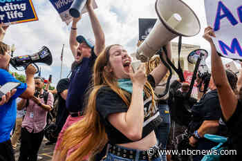 By ending national abortion rights, Supreme Court lights a fire in the 2022 election