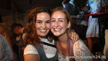 „D‘Moosner“ drehen im Wildfreizeitpark auf und sorgen für tollen Partyabend