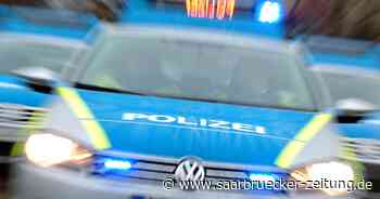 Polizei sucht Zeugen: Autofahrer fährt zwei 14-Jährige in Neunkirchen an und flüchtet von der Unfallstelle - Saarbrücker Zeitung