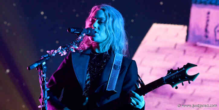 Phoebe Bridgers Calls Out Supreme Court Over Roe Vs. Wade Decision From Glastonbury Festival