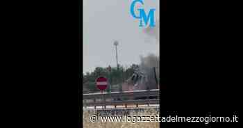 Furgone va a fuoco sulla Statale 7 Taranto-Brindisi: illesi i passeggeri - La Gazzetta del Mezzogiorno
