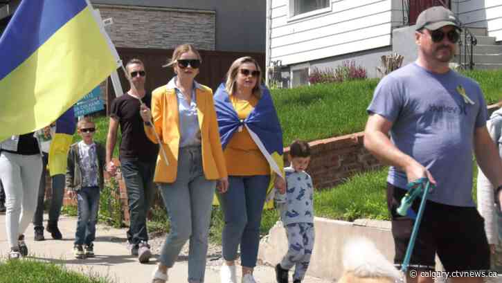 Ukrainian-Calgarians march for defenders of Mariupol