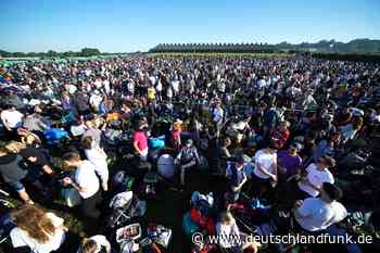 Glastonbury-Festival - 200.000 Zuschauer erwartet - Paul McCartney und Billie Eilish auf der Bühne - Deutschlandfunk
