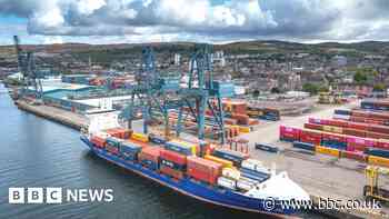 Scottish port operator to invest £17m in new cranes