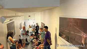 Odissea per il volo Pisa-Manchester, scoppia la rabbia dei passeggeri - LA NAZIONE