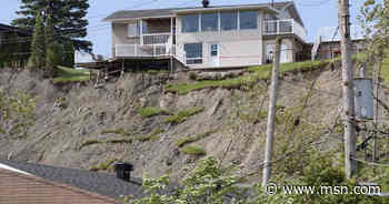 Quebec premier visits Saguenay, Que., area under threat of landslides, promises aid - msnNOW