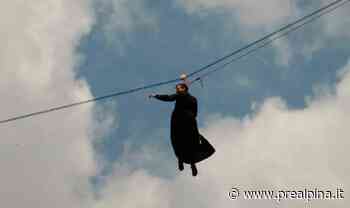 Alagna: don Marco, il prete volante - La Prealpina