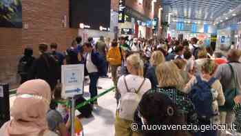 Scatta la protesta degli addetti ai servizi dell’aeroporto Marco Polo di Venezia - La Nuova Venezia