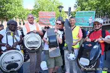 Demonstration für Mono-Wheel und E-Skateboard