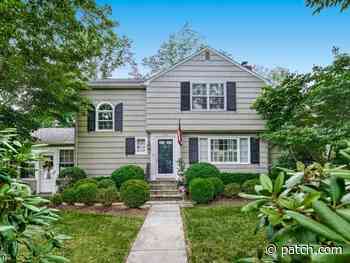 Peek Inside This Charming Colonial For Sale In Chatham - Patch