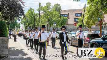 Fallersleber feiern Schützenfest