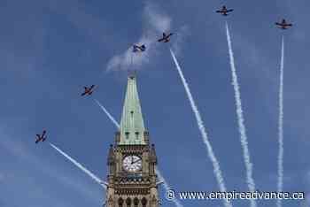 Technical issue temporarily stops Canadian Forces Snowbirds from flight performances - Virden Empire Advance