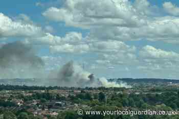Croydon: firefighters tackle Norbury grass fire
