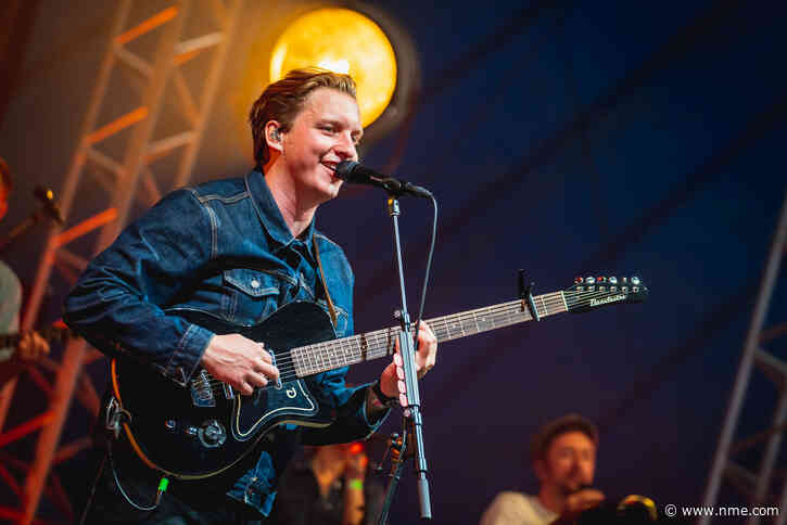 George Ezra plays surprise secret set at Glastonbury 2022