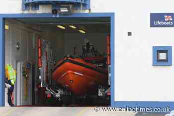 Rowers rescued after stormy seas cut short GB Row Challenge - Ealing Times