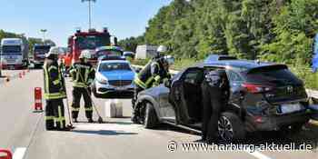 Unfall auf der A7 bei Thieshope: Drei Personen verletzt - Harburg aktuell