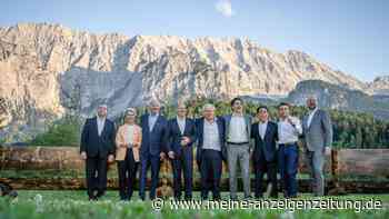 Putin-Witze und die „Merkel-Obama“-Holzbank