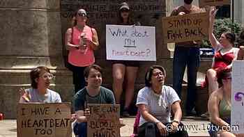 Medical professionals join abortion-rights activists in protest at Ohio Statehouse - 10TV