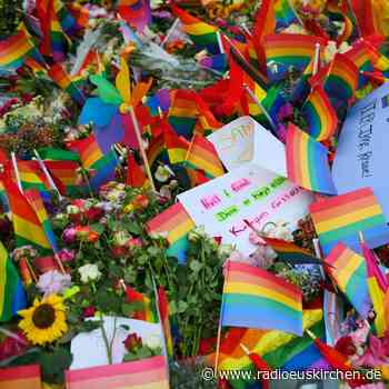 Oslo gedenkt Anschlagsopfern mit Gottesdienst - radioeuskirchen.de