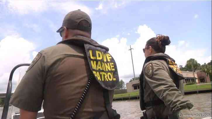 Crews searching for 3 missing people in Lake Maurepas