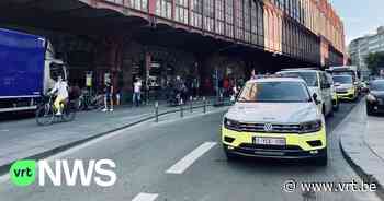 Twintigtal jongeren opgepakt aan Centraal-Station in Antwerpen die zich opmaakten voor vechtpartij - VRT NWS