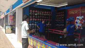 Next One Up Program brings Baltimore Teens to work in OC ahead of college - 47abc - WMDT