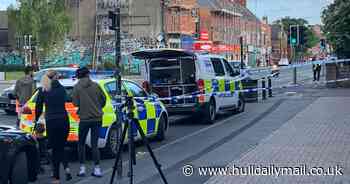 Hull police cordon in Beverley Road after 'man seen covered in blood' - updates - Hull Live