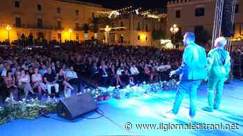 Trani, piazza gremita e spensieratezza per la serata «Irge» - ilgiornaleditrani - Radio Bombo