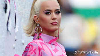 Katy Perry wird von Kellnerin wie "normale Person" behandelt und gibt fettes Trinkgeld - VIP.de, Star News