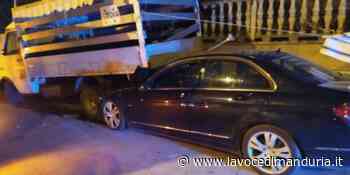 Con l'auto contro il camion che era fermo, manduriano in codice rosso all'ospedale di Taranto - La Voce di Manduria