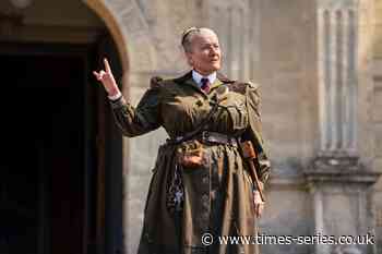 Netflix offers first glimpse of Dame Emma Thompson as formidable Miss Trunchbull - Times Series