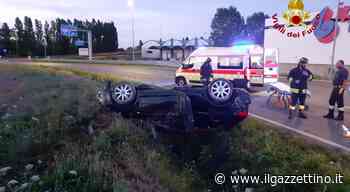Jesolo, incidente stradale all'alba: auto rovesciata fuori strada. Quattro giovani feriti Foto - ilgazzettino.it