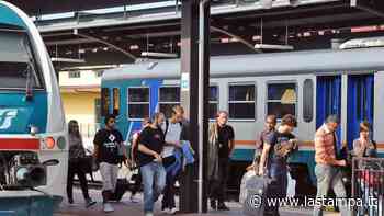 Treni, tornano i collegamenti Asti Alba, ma i pendolari sono critici - La Stampa